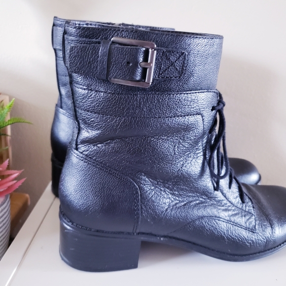 Bandolino Clovis Leather Laced Booties - Black size 8 M - Picture 3 of 12
